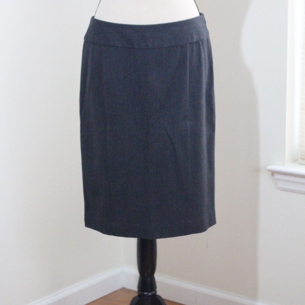 Kenneth Cole New York, charcoal grey pencil skirtG